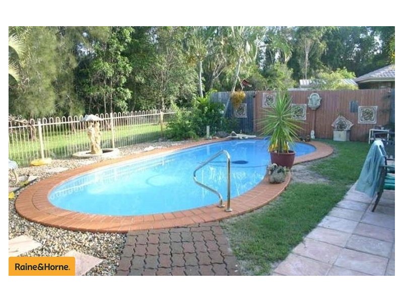32 Gretel Drive, Beachmere QLD 4510