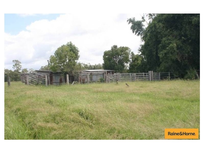 417 Beachmere Road, Beachmere QLD 4510
