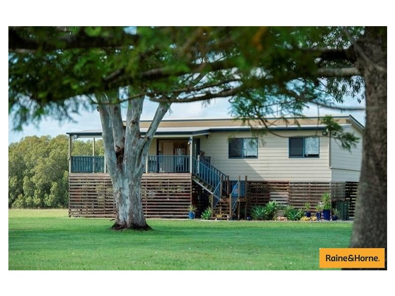 417 Beachmere Road, Beachmere QLD 4510