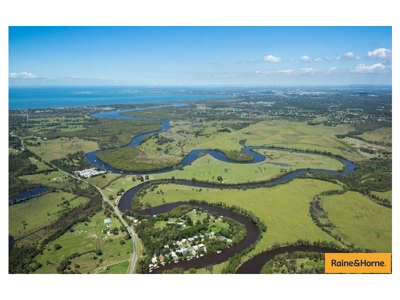 417 Beachmere Road, Beachmere QLD 4510