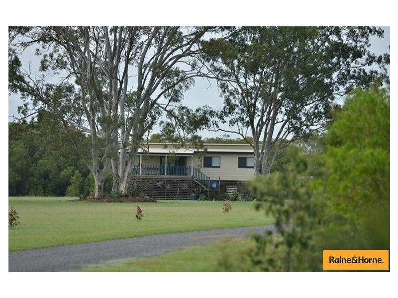417 Beachmere Road, Beachmere QLD 4510
