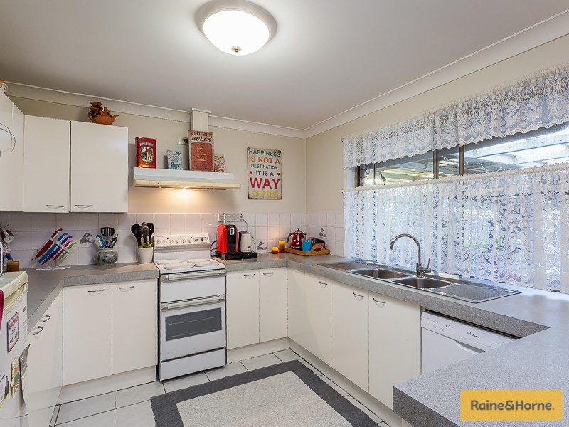 13 Verdon Court, Petrie QLD 4502