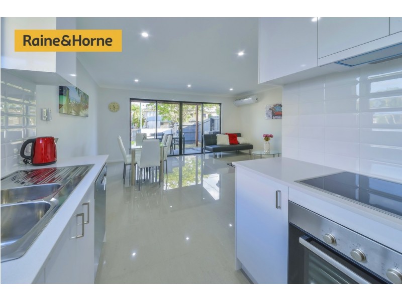 8/ 31-35 Domnick Street, Caboolture South QLD 4510