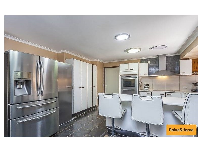 48 Eucumbene Drive, Petrie QLD 4502