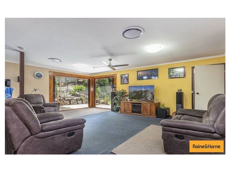 48 Eucumbene Drive, Petrie QLD 4502