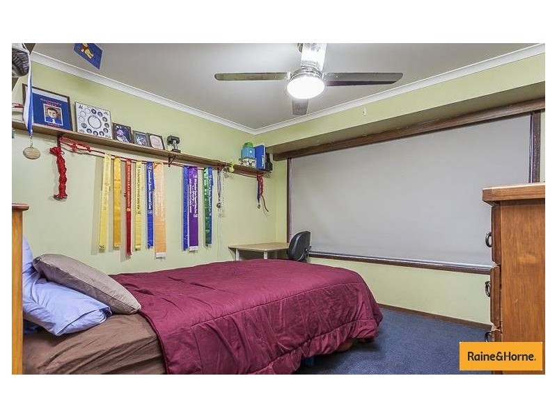 48 Eucumbene Drive, Petrie QLD 4502