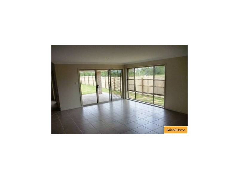 6 Kentia Court, Morayfield QLD 4506