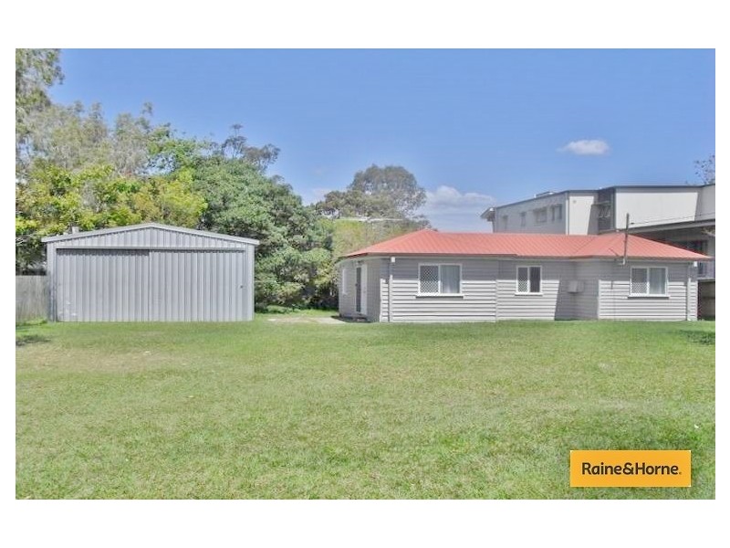 14 Edward Street, Caboolture QLD 4510