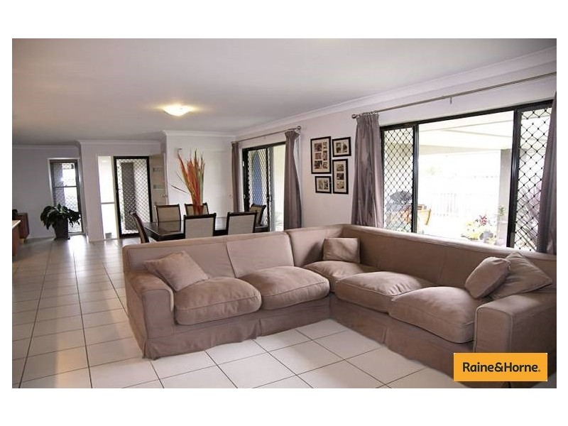 4 Angophora Close, Narangba QLD 4504