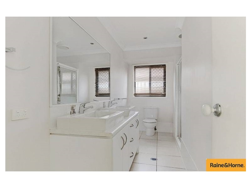 4 Angophora Close, Narangba QLD 4504