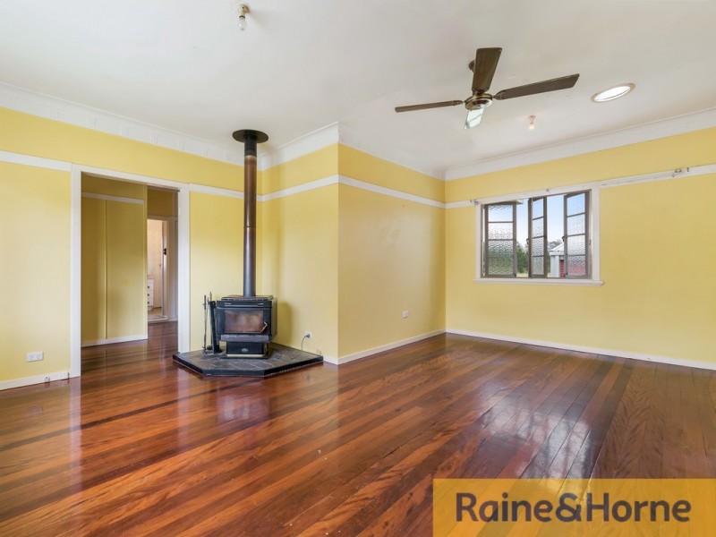 14 Egan Avenue, Beachmere QLD 4510