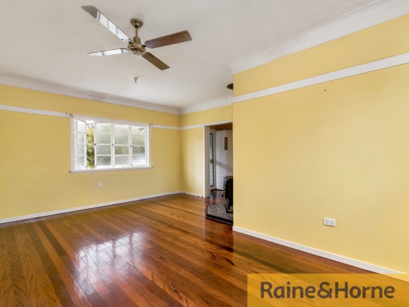 14 Egan Avenue, Beachmere QLD 4510