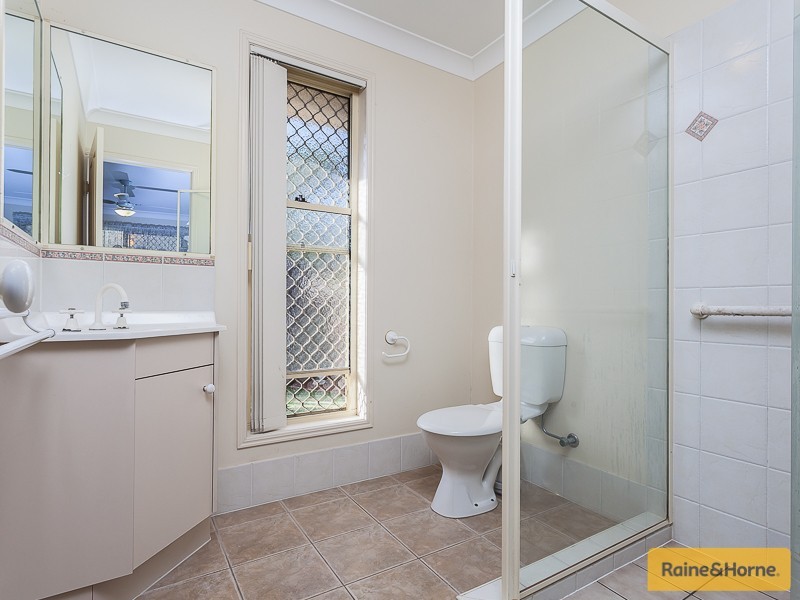 12 Sutherland Crescent, Morayfield QLD 4506