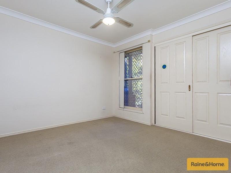12 Sutherland Crescent, Morayfield QLD 4506