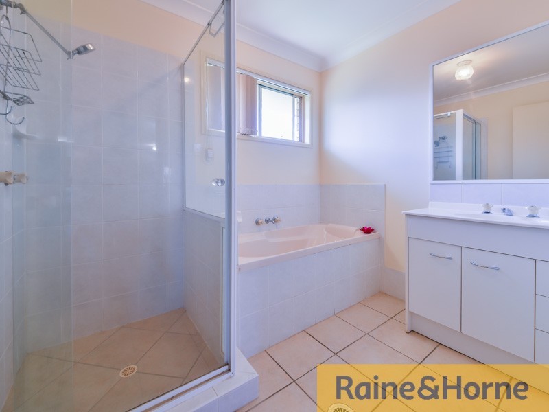 18 Glenn Street, Morayfield QLD 4506