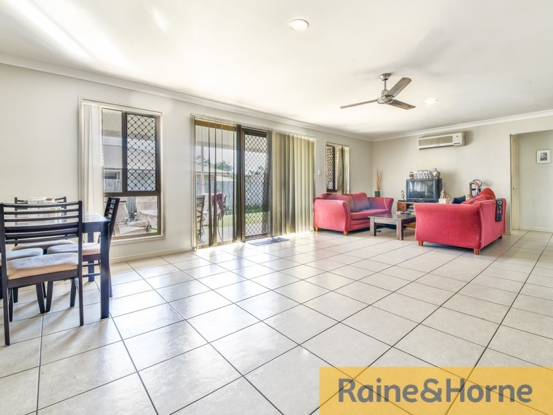 16 Evert Court, Morayfield QLD 4506