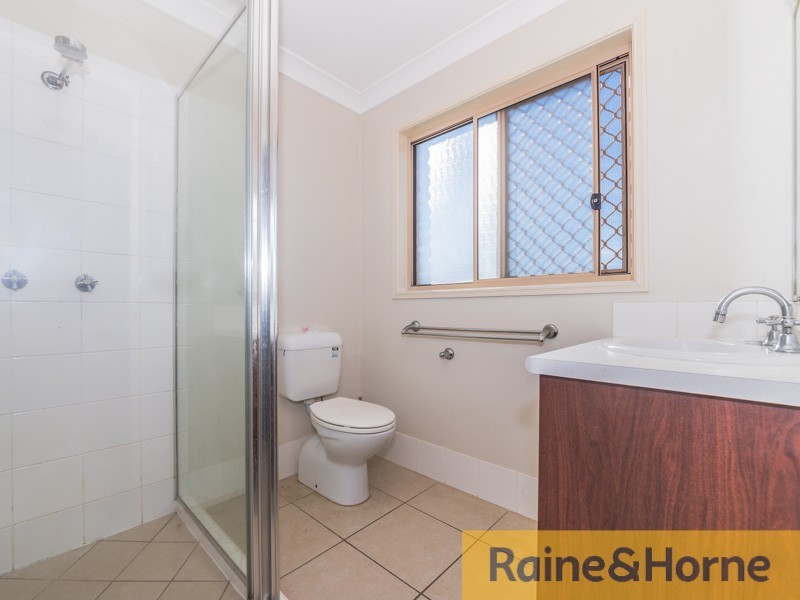 16 Evert Court, Morayfield QLD 4506