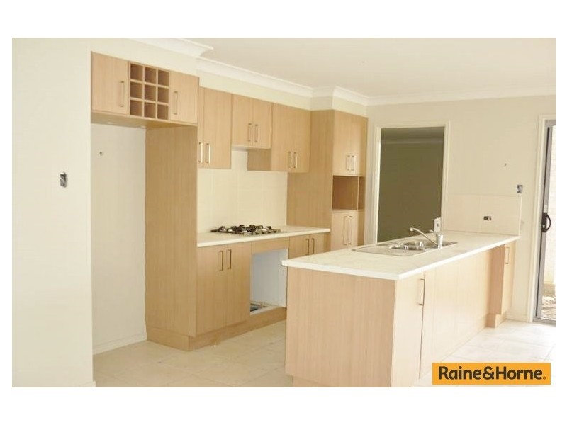 10 Thistledome Street, Morayfield QLD 4506