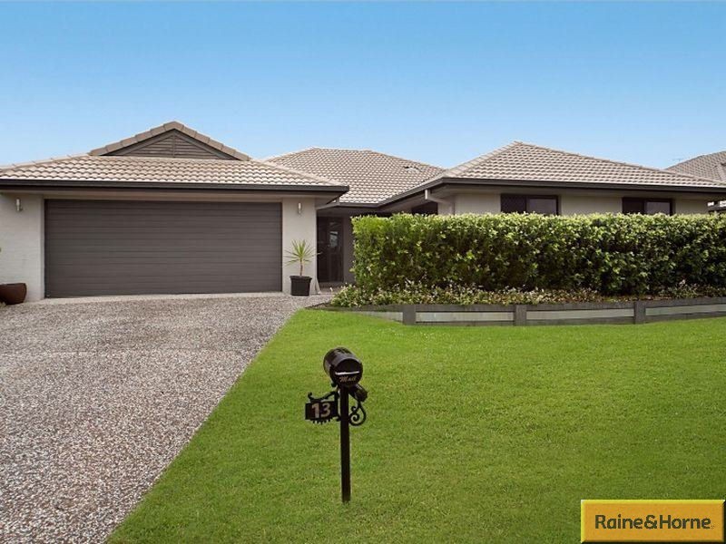 13 Lookout Place, Narangba QLD 4504