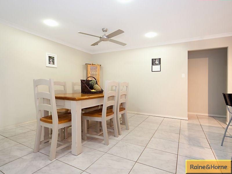 13 Lookout Place, Narangba QLD 4504