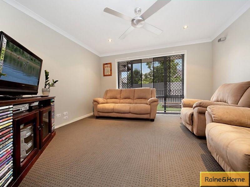 13 Lookout Place, Narangba QLD 4504