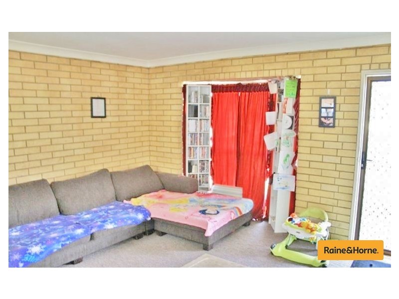 4 Joanne Street, Caboolture QLD 4510