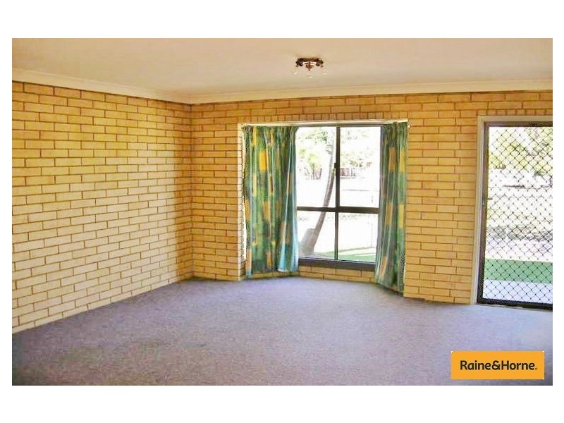 4 Joanne Street, Caboolture QLD 4510