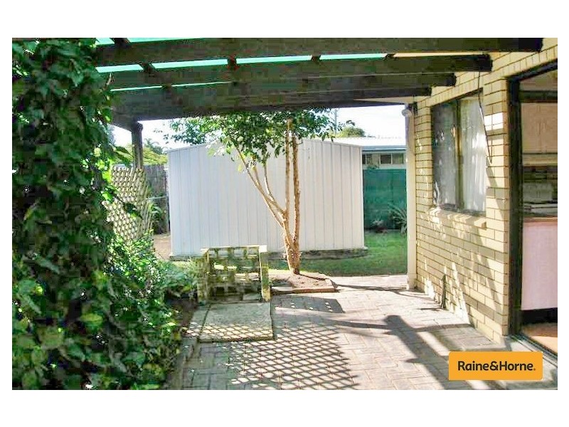 4 Joanne Street, Caboolture QLD 4510