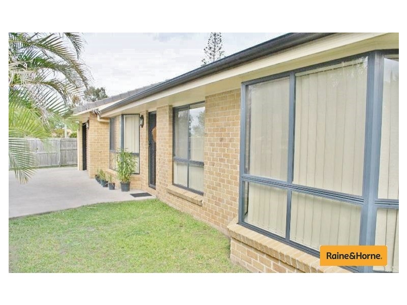4 Joanne Street, Caboolture QLD 4510