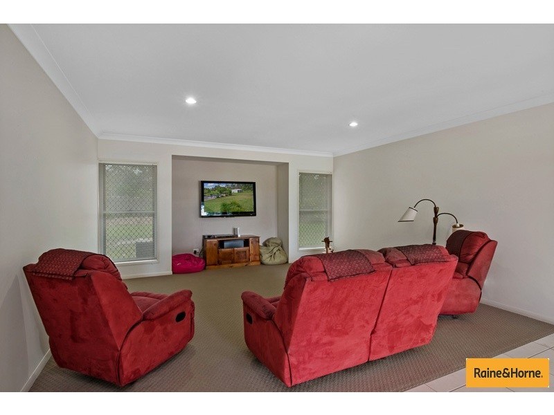 169 Thornbill Dr, Upper Caboolture QLD 4510