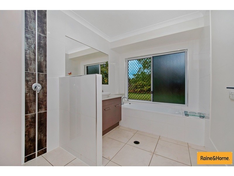 169 Thornbill Dr, Upper Caboolture QLD 4510