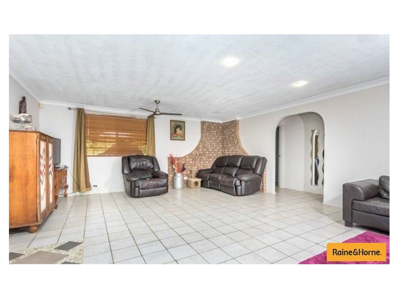 37 Hoad Street, Morayfield QLD 4506