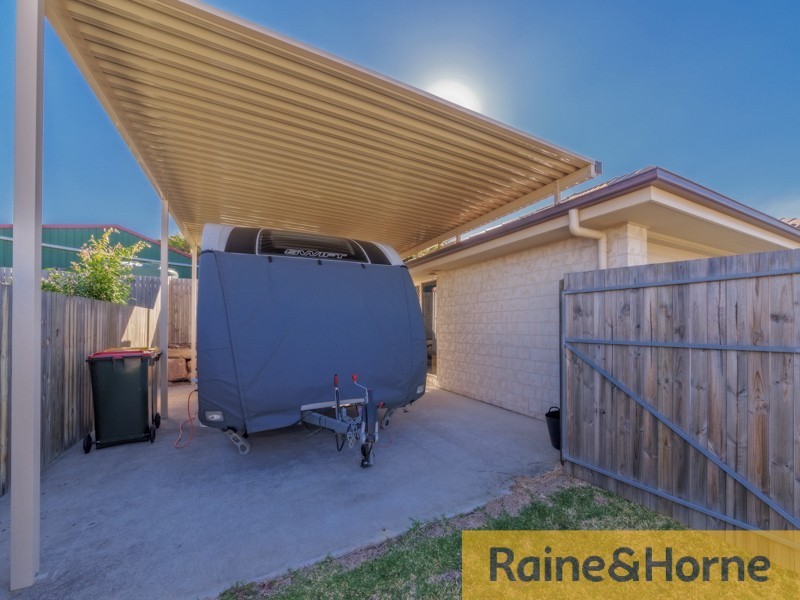 8 Chaps Cl, Narangba QLD 4504