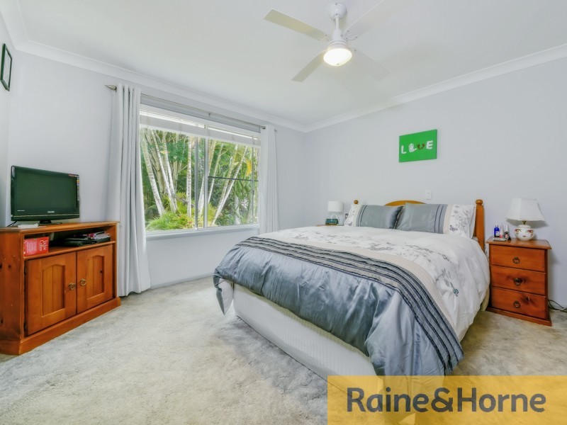 17 Taksan Pl, Ningi QLD 4511