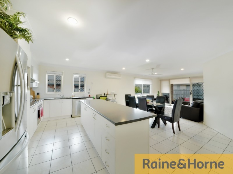 6 Gundabluey Crt, Burpengary QLD 4505