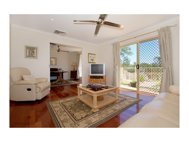 51 Lorikeet Dr, Tamaree QLD 4570