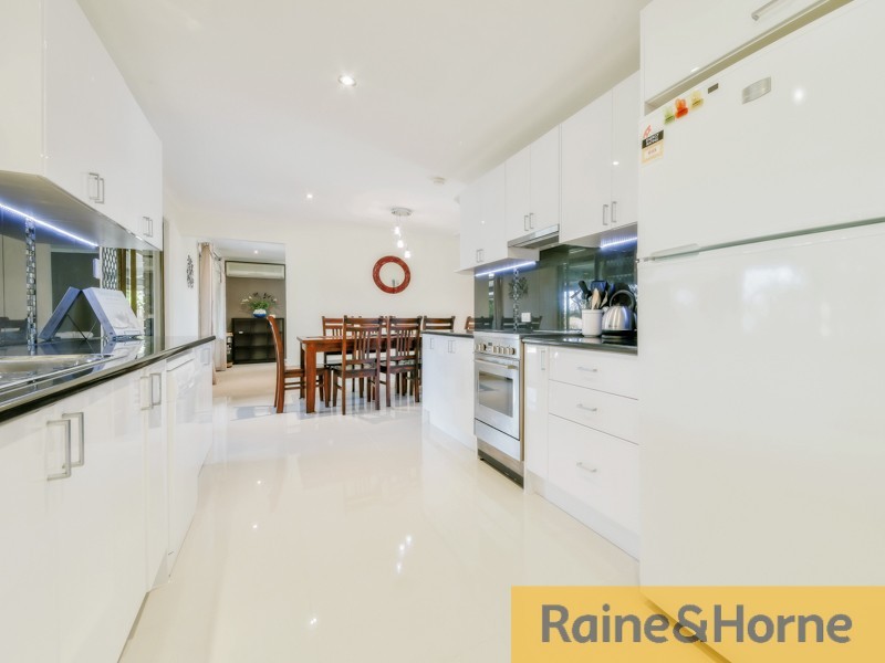 6 Sturt Street, Morayfield QLD 4506