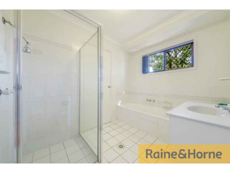 16 Benjamin Court, Morayfield QLD 4506