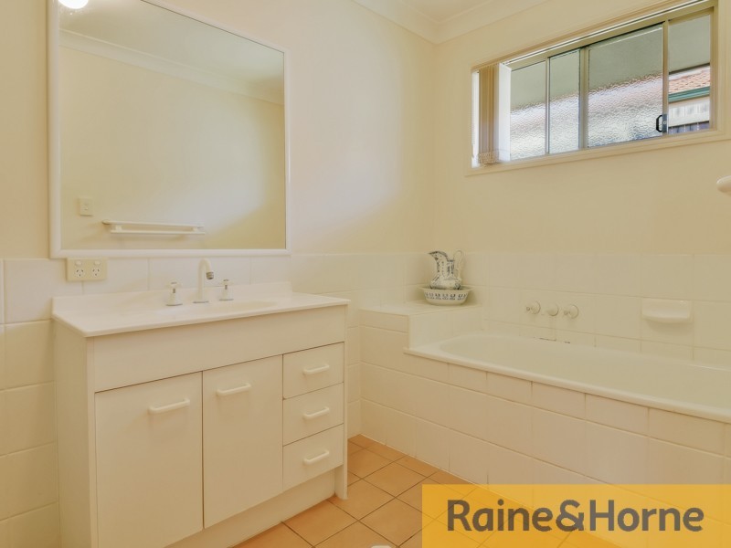 32 Meadowview Drive, Morayfield QLD 4506
