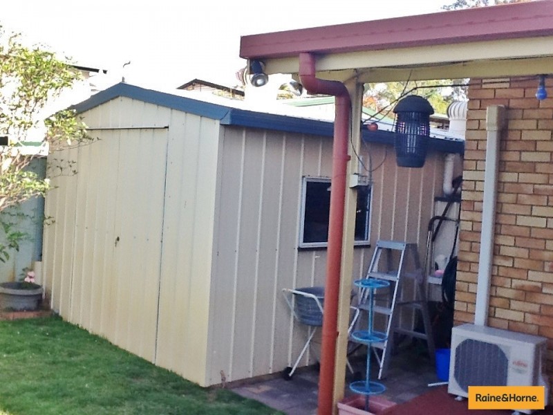 4 Gillian Street, Beachmere QLD 4510