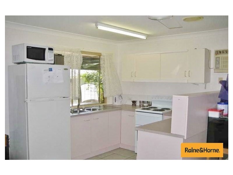 12 James Road, Beachmere QLD 4510