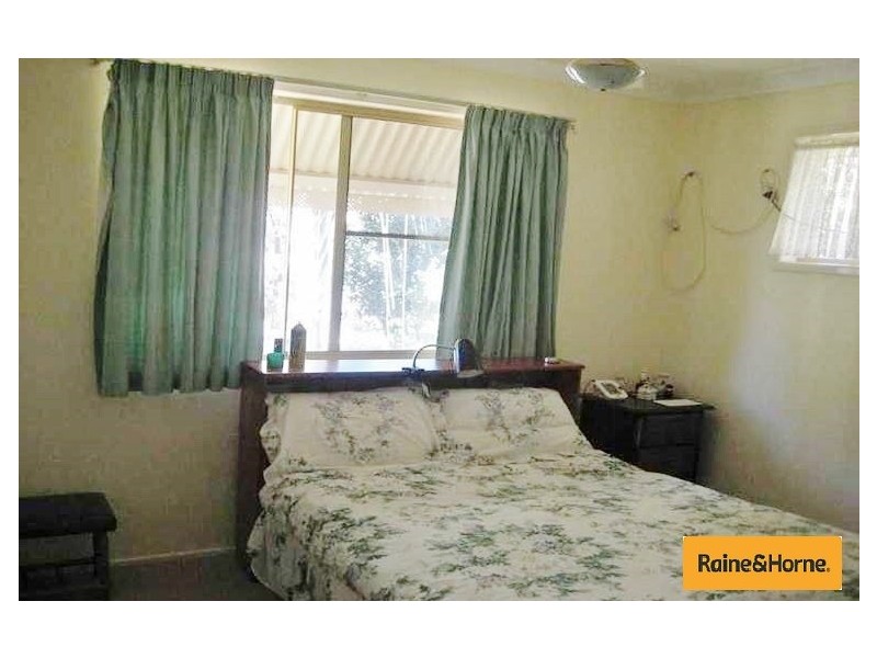 12 James Road, Beachmere QLD 4510