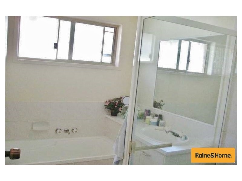 12 James Road, Beachmere QLD 4510