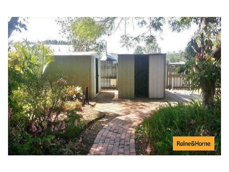 12 James Road, Beachmere QLD 4510
