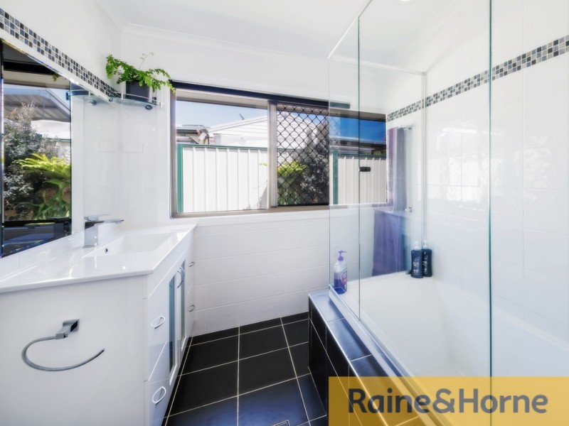 20 Emerson Drive, Morayfield QLD 4506