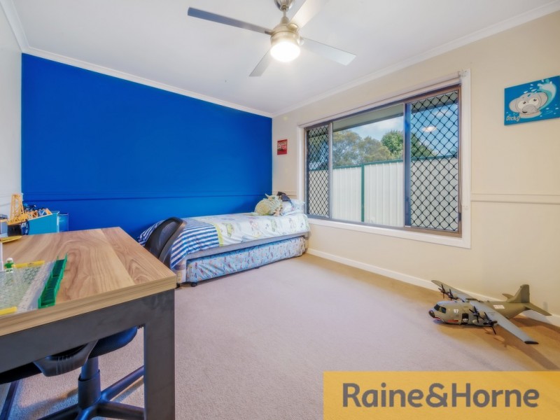 20 Emerson Drive, Morayfield QLD 4506