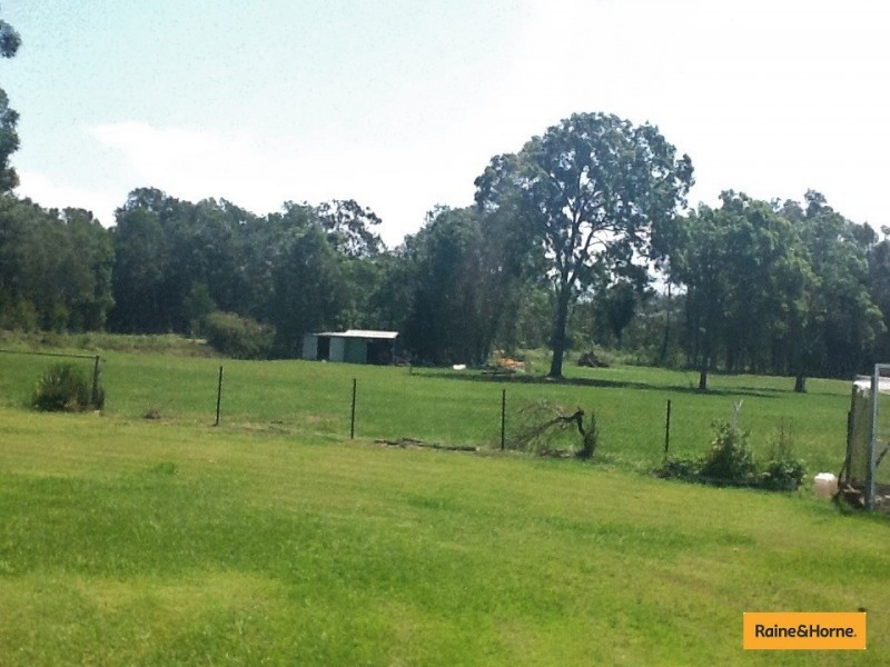 15 Murray Court, Beachmere QLD 4510