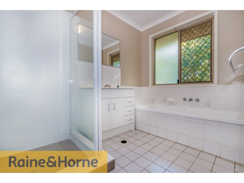 5 Goolagong Court, Morayfield QLD 4506