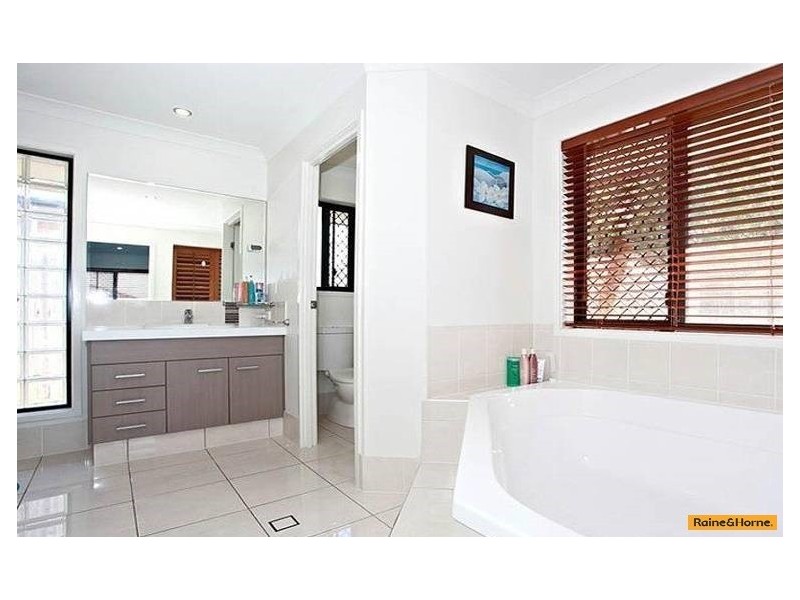 9 Elmwood Drive, Bray Park QLD 4500