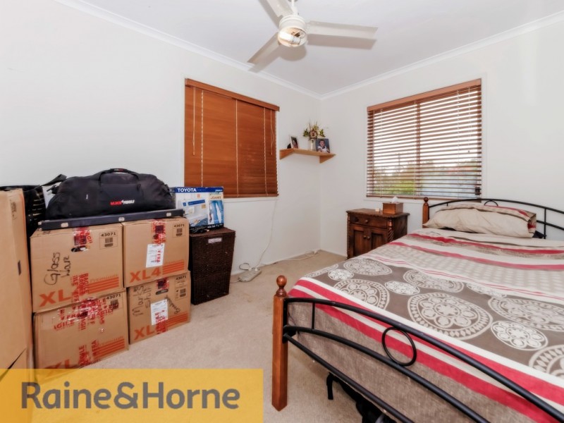 33 Sherwood Street, Morayfield QLD 4506